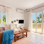 Villa Vista 28 *